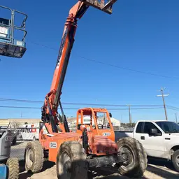 2014 SKYTRAK 8042 Forklift