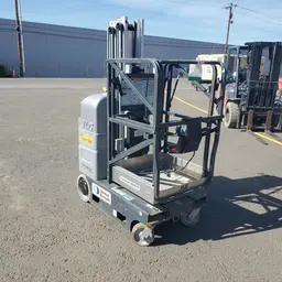 2017 JLG 20MVL Self-Propelled One-Person Lift