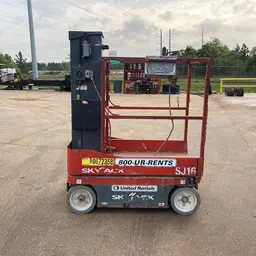 2017 Skyjack SJ16 Self-Propelled One-Person Lift