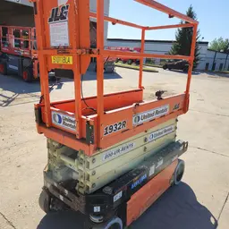 2017 JLG 1932R Scissor Lift