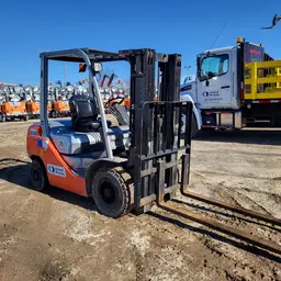 2018 Toyota 8FDU25 Warehouse Forklift