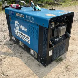 2021 Miller Welders Big Blue 300R Welder