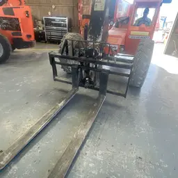2017 SKYTRAK 8042 Forklift