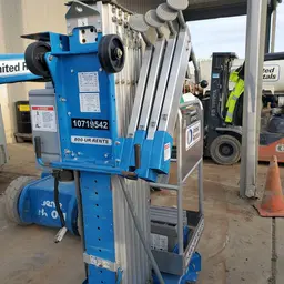 2018 Genie AWP-30SDC Pusharound Lift