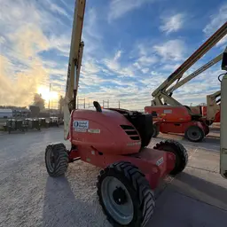 2014 JLG 600AJ Articulating Boom Lift