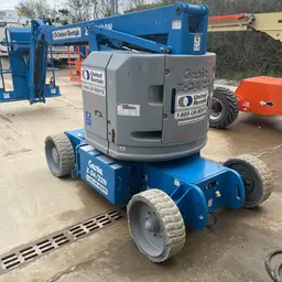 2015 Genie Z-34/22N Articulating Boom Lift