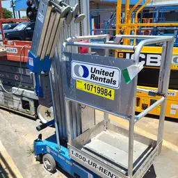 2018 Genie AWP-30SDC Pusharound Lift