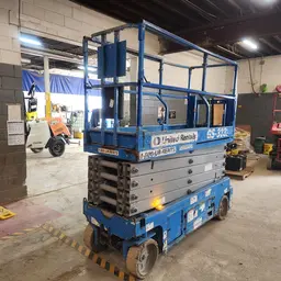 2017 Genie GS-3232 Scissor Lift