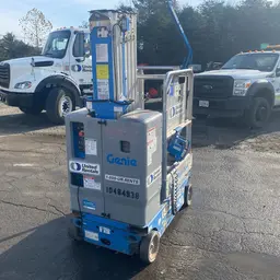 2016 Genie GR-20 Self-Propelled One-Person Lift
