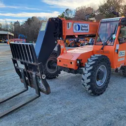 2016 SKYTRAK 6042 Forklift