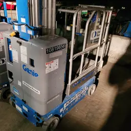2018 Genie GR-20 Self-Propelled One-Person Lift