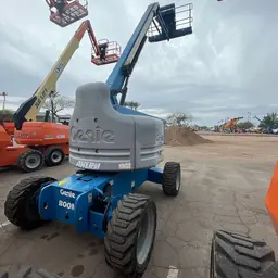 2013 Genie Z-60/34 Articulating Boom Lift