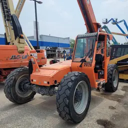 2015 SKYTRAK 8042 Forklift