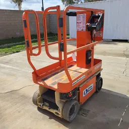 2015 JLG 1230ES Self-Propelled One-Person Lift