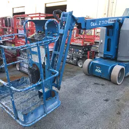 2013 Genie Z-30/20N Articulating Boom Lift