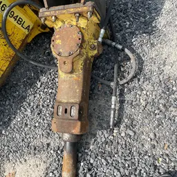 2016 Atlas Copco SB 452 Attachment