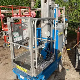 2017 Genie GR-20 Self-Propelled One-Person Lift
