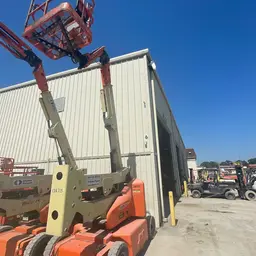 2014 JLG E400AJPN Articulating Boom Lift