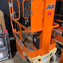 2016 JLG 1230ES Self-Propelled One-Person Lift