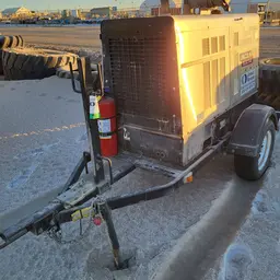 2019 Lincoln Electric VANTAGE 549 Welder