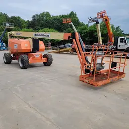 2015 JLG 800AJ Articulating Boom Lift