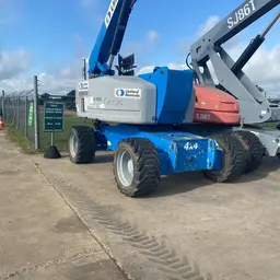2015 Genie Z-80/60J Articulating Boom Lift