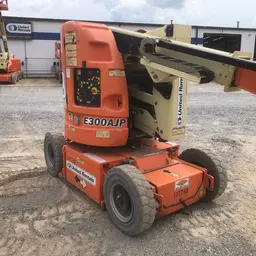 2014 JLG E300AJP Articulating Boom Lift