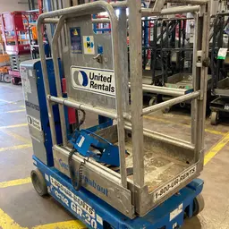 2015 Genie GR-20 Self-Propelled One-Person Lift