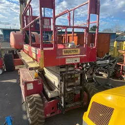 2012 MEC 3259 ERT Scissor Lift
