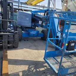 2014 Genie Z-45/25J IC Articulating Boom Lift