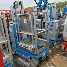 2016 Genie GR-20 Self-Propelled One-Person Lift