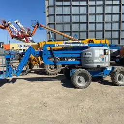 2012 Genie Z-45/25J IC Articulating Boom Lift