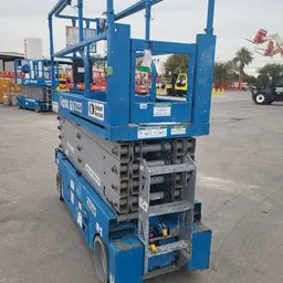 2017 Genie GS-3232 Scissor Lift