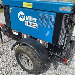 2018 Miller Welders Big Blue 300R Welder