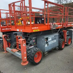 2015 Skyjack SJ6832RT Rough Terrain Scissor Lift