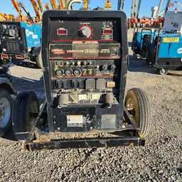 2019 Lincoln Electric VANTAGE 322 Welder