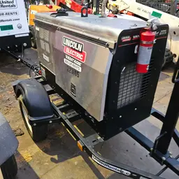 2019 Lincoln Electric VANTAGE 322 Welder