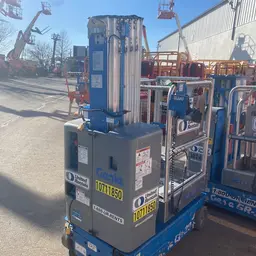 2018 Genie GR-20 Self-Propelled One-Person Lift