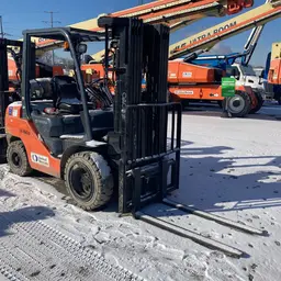 2016 Toyota 8FGU30 Warehouse Forklift
