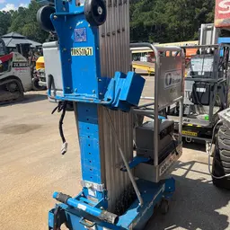 2018 Genie AWP-30SDC Pusharound Lift