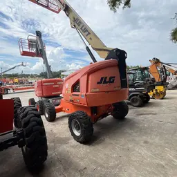 2015 JLG 400S Boom Lift