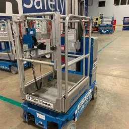 2016 Genie GR-20 Self-Propelled One-Person Lift