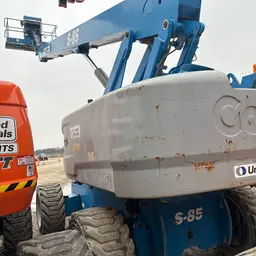 2015 Genie S-85 Boom Lift