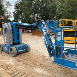 2013 Genie Z-30/20N Articulating Boom Lift