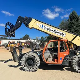 2016 JLG 1055 Forklift