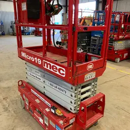 2018 MEC MICRO 19 Scissor Lift
