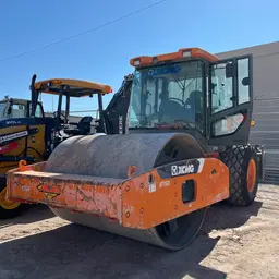 2016 XCMG CV122U Single Drum Roller