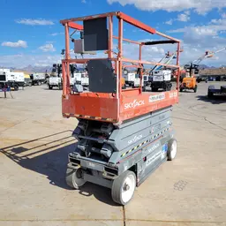 2015 Skyjack SJIII3226 Scissor Lift