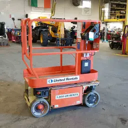 2014 JLG 1230ES Self-Propelled One-Person Lift