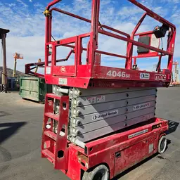 2017 MEC 4046SE Scissor Lift